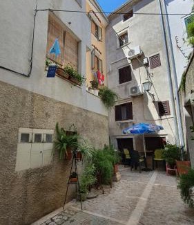 Cres Apartment | Franceska apartmani