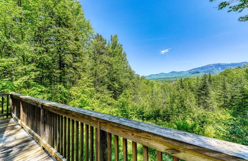 Franconia House | Franconia's Little Red Cabin