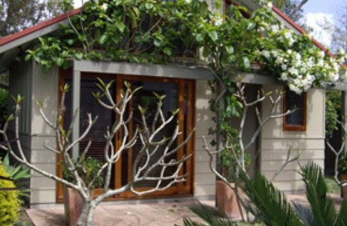 Macmasters Beach House | FRANGIPANI BEACH HOUSE