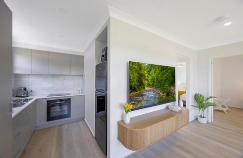 Budgewoi House | Frangipani Hideaway