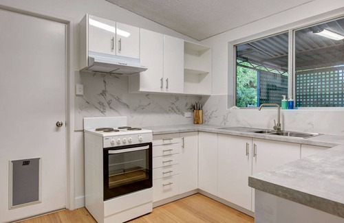 Exmouth House | Frangipani - Loads of space in this great family home