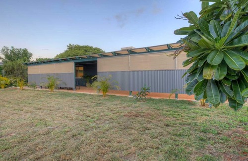 Exmouth House | Frangipani - Loads of space in this great family home