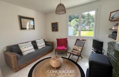 Urville-Nacqueville House | Frangipanie