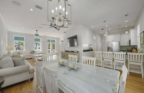 Frangista Beach House | Frangista Jewel - Pet Friendly Luxury Vacation Home Near the Beach with Secluded Pool & Ocean Views