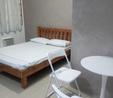 Moonwalk Apartment | Frank Lloyd Apartelle