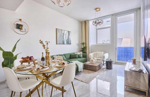 Dubai Apartment | Frank Porter - Gemz by Danube