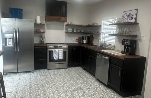 Amistad National Recreational Area House | Frank's Casita Blanca