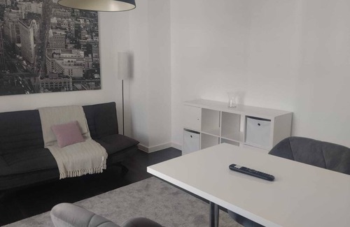 Bornheim Apartment | Frankfurt Downtown -50m² fully furnished apartment with cleaning service