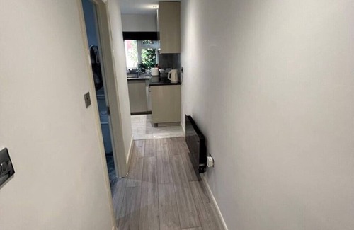 Fryent Apartment | Franky’s Place