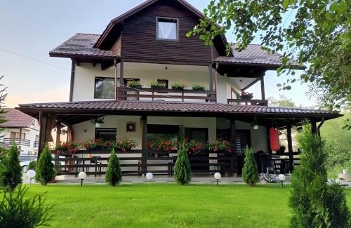 Poiana Brasov House | Frapin House