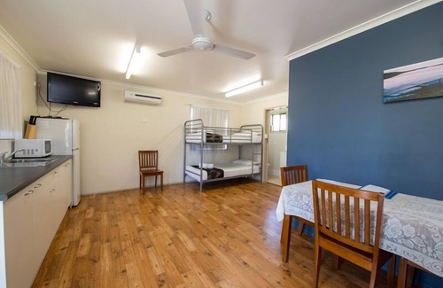 Scarness Cabin | Fraser Coast Top Tourist Park