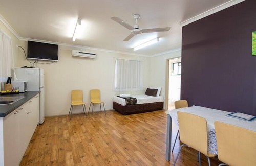 Scarness Cabin | Fraser Coast Top Tourist Park