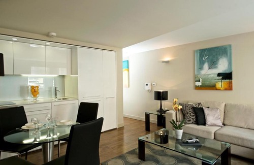Bishopsgate Apartment | Fraser Residence Bishopsgate