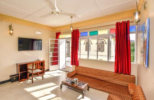 Stone Town Apartment | Freddie Mercury Apartments