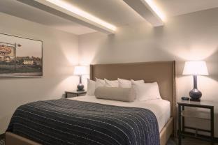 Fredericksburg Hotel | Fredericksburg Inn and Suites