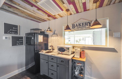 Fredericksburg Cottage | Fredericksburg 'Regan Cottage' w/Hot Tub!