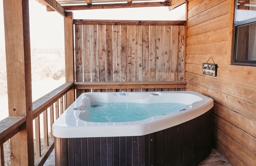 Fredericksburg Cabin | Fredericksburg Texas cabin with your own private Hot Tub and Sauna!