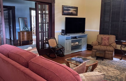 Nacogdoches House | Fredonia Street House