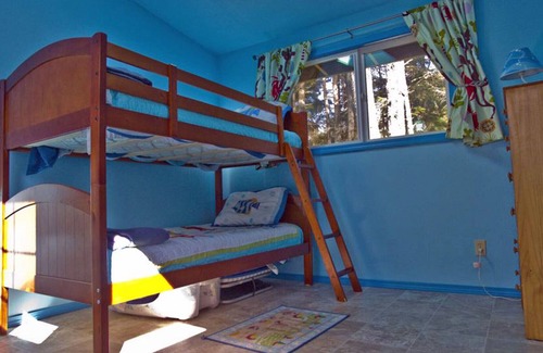 Tierra Del Mar House | Free 3rd Night thru May! Walk Miles Of Quiet, Pristine Beach... Pet Friendly!