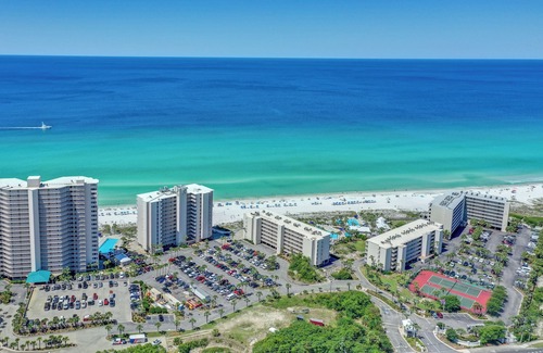 Gulf Lagoon Beach Condo | FREE Beach Chair Service New Pickleball Courts Dunes of Panama E-603