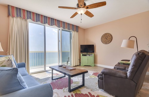 West Panama City Beach Condo | 🏖️FREE Beach Service Included!* Gulf front condo in PCB!🏖️