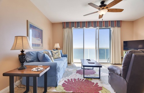 West Panama City Beach Condo | 🏖️FREE Beach Service Included!* Gulf front condo in PCB!🏖️