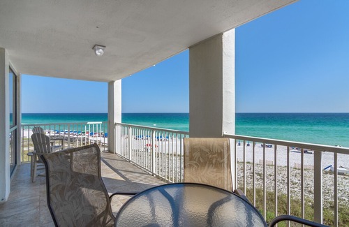 Holiday Isle Condo | FREE BEACH SERVICE -Shoreline Towers 2046 - 3 Bdrm / 2 Bath - Vacation Rental