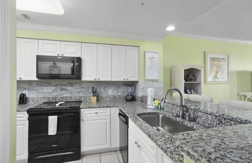 Navarre Beach Condo | FREE BEACH SVC! Seas the Day in this Gulf Front Condo at The Pearl of Navarre