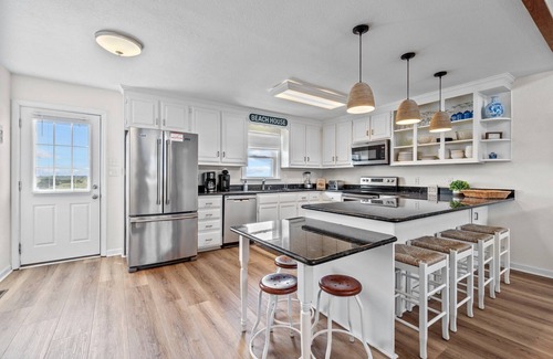 South Nags Head House | Free Bird | Semi Oceanfront |South Nags Head | Sleeps 14