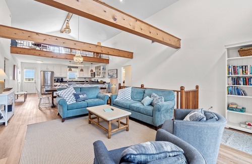 South Nags Head House | Free Bird | Semi Oceanfront |South Nags Head | Sleeps 14