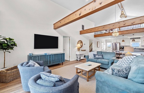 South Nags Head House | Free Bird | Semi Oceanfront |South Nags Head | Sleeps 14