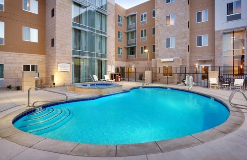 Lehi Apartment | Free Breakfast. Pool & Hot Tub. Gym. Near Traverse Mountain Shopping Center!