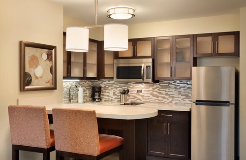 Midland Condo | Free Breakfast. Pool. King Suite. Close to the new Chevron and Oxy campuses!