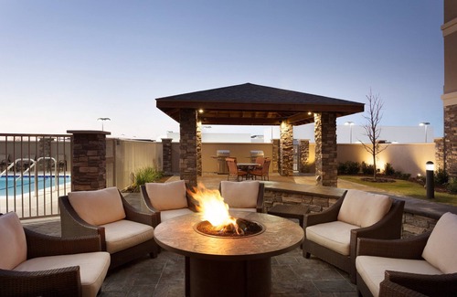 Midland Condo | Free Breakfast. Pool. King Suite. Close to the new Chevron and Oxy campuses!