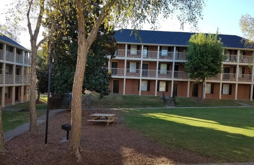 Clemson Condo | FREE early start Free EARLY Tiger check in, if requested at booking or available