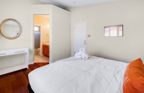 Evergreen House | Free EV Charge! Specious 4Brms&3ba Cozy family!