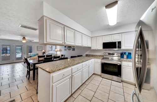 Long Beach House | FREE Golf+Tix! Large Poolside(heated) Gulf Highlands, 5-10 Min Walk to Beach!