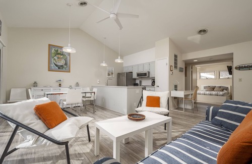 Bethany Beach Condo | Free Linens & Cleaning - Sea Colony Chalet