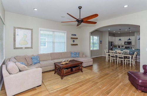 Sun Ridge House | Free Linens & Cleaning - Sunridge Grove