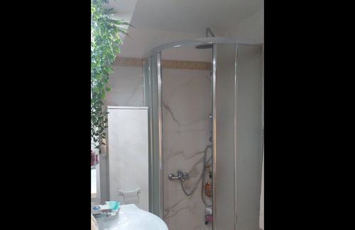 Spata-Artemida Apartment | Free Mini Pool Jacuzzi Airport House - up to 8 people