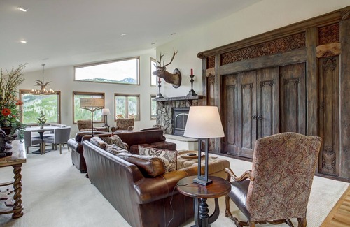 Breckenridge House | Free Night! Lux Mtn Home w/180 Views, Lg Hot Tub, Nr Skiing/Hiking, 2 car garage