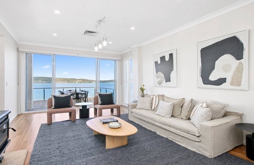 Point Clare House | *Free Night Stay* Waterfront/pool/fireplace
