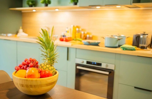 Trets Apartment | Free parking 3 min walk away, Air conditioning, Laundry, Fibre, near Rousset and domaines