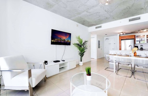 Midtown Apartment | Free Parking! Condo in Midtown Miami