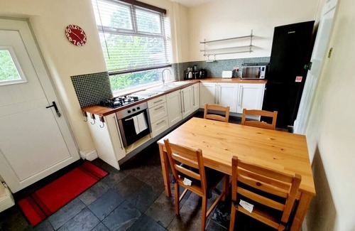 Middleton House | Free Parking House in Middleton by City SuperHost