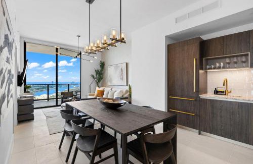 Downtown Miami Apartment | Free Parking! PH Luxury 3BR in Downtown Miami
