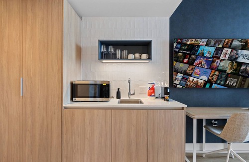 Downtown Miami Condo | Free Parking! Stylish Studio w/City Views