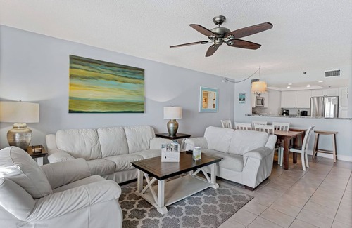 Indian Rocks Beach Condo | FREE PERKS INCLUDED! Reef Club 410 - GULF FRONT Condo!