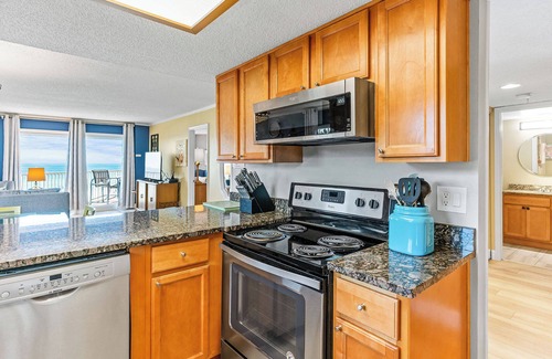 Indian Shores Condo | FREE PERKS INCLUDED! Beach Cottages I 207 - GULF VIEW Condo!