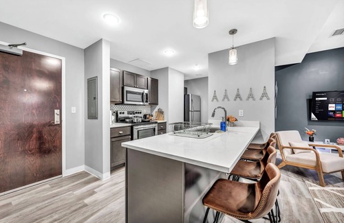 Gateway District Apartment | Free Pool & Sauna in Heart of Downtown Gym